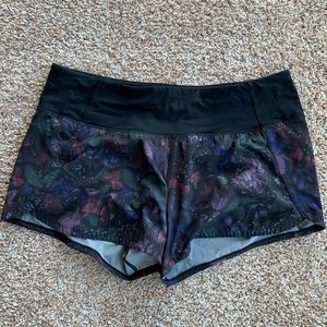 Lululemon Run Times, size 8.